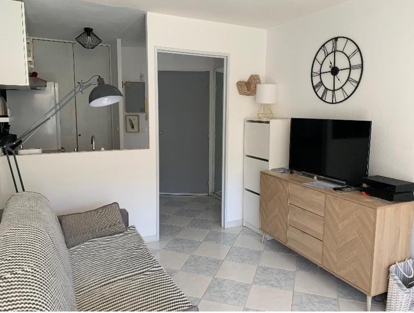 Appartement T2 En Bord De Mer Roquebrune-Cap-Martin Exterior photo
